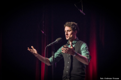 o_1bc2hgfek17hrif91es4edd12301b